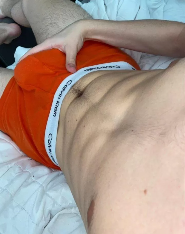 Any bros wanting to jerk me off 😉? Any bros wanting to jerk me off 😉?