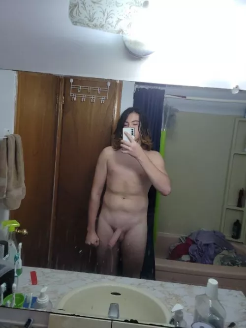 any chick's in nova scotia CA wanna fw an 8 incher?