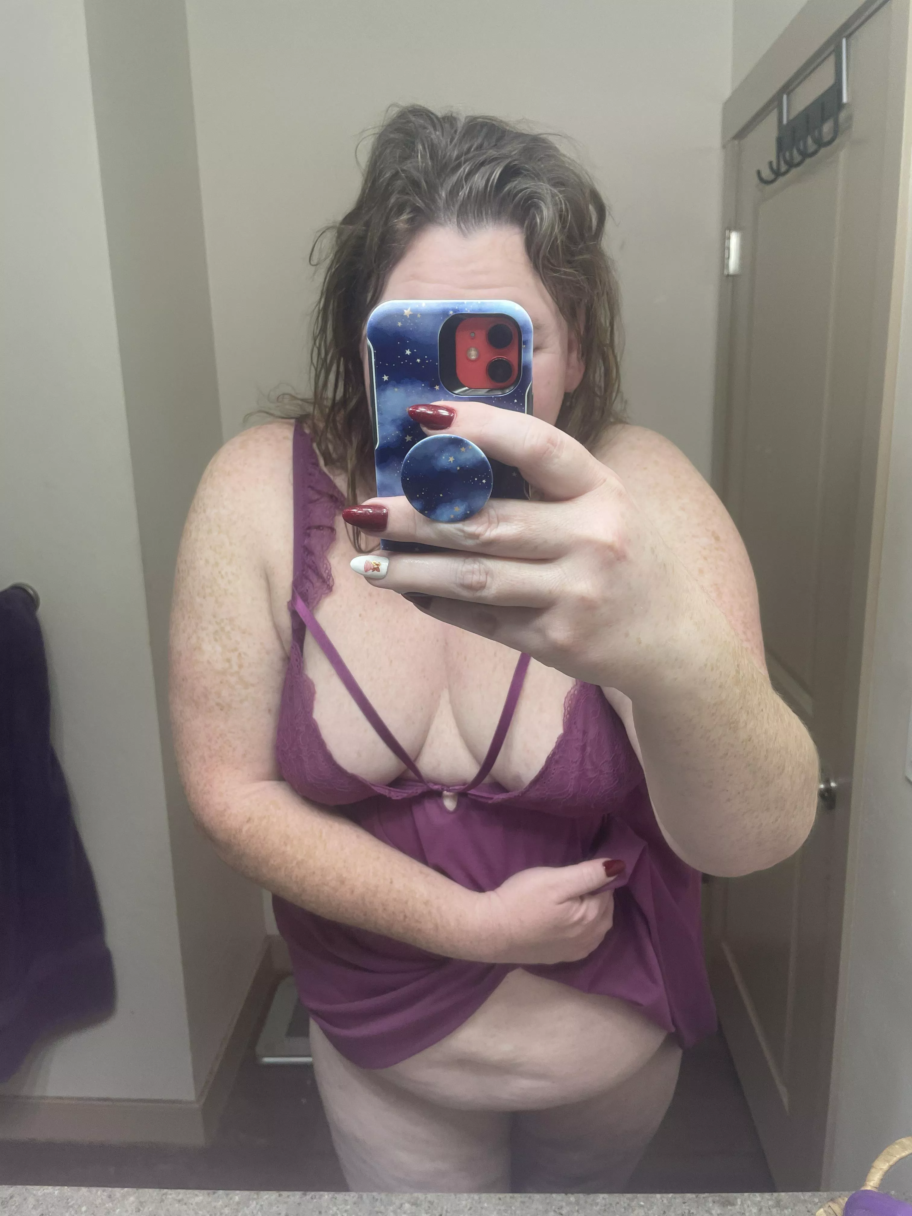 Any [f]ans of tall and plus size, cuz I’m 6’0