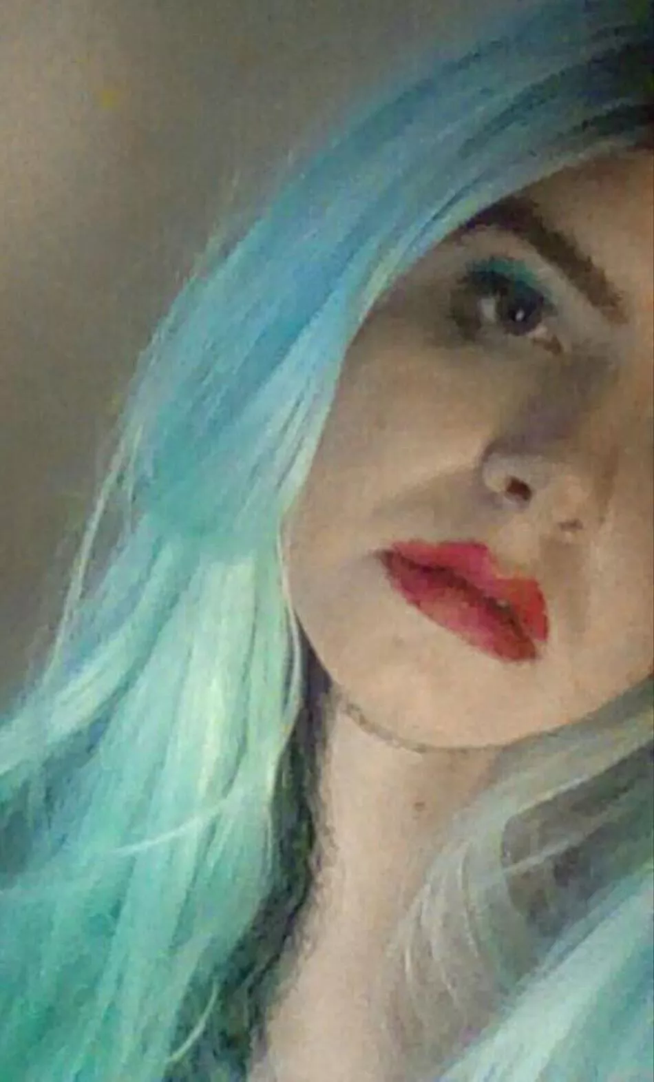 Any guys around my age wanna chat 27 femme here btw