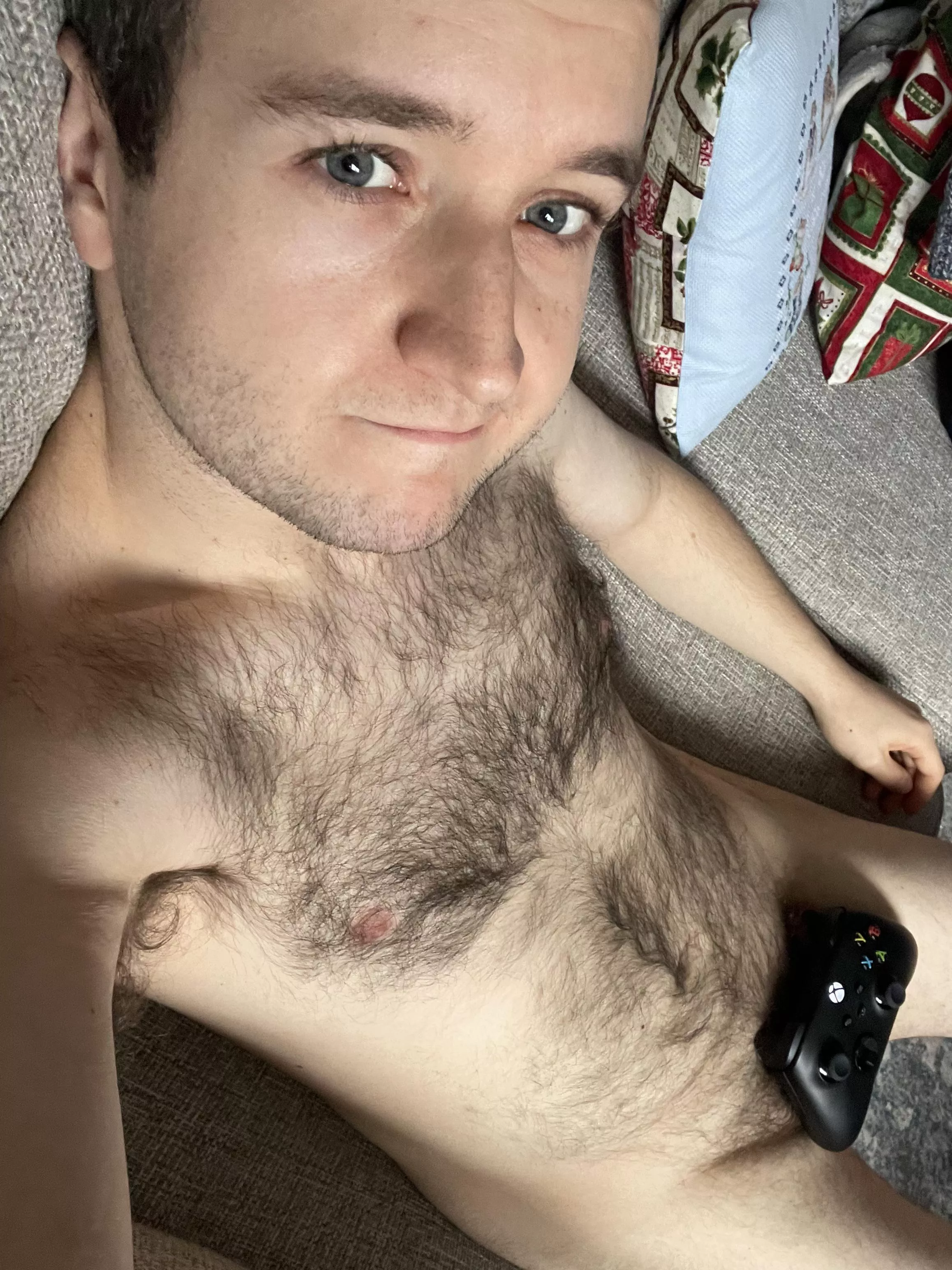 Any love for a hairy gaymer? Any love for a hairy gaymer?