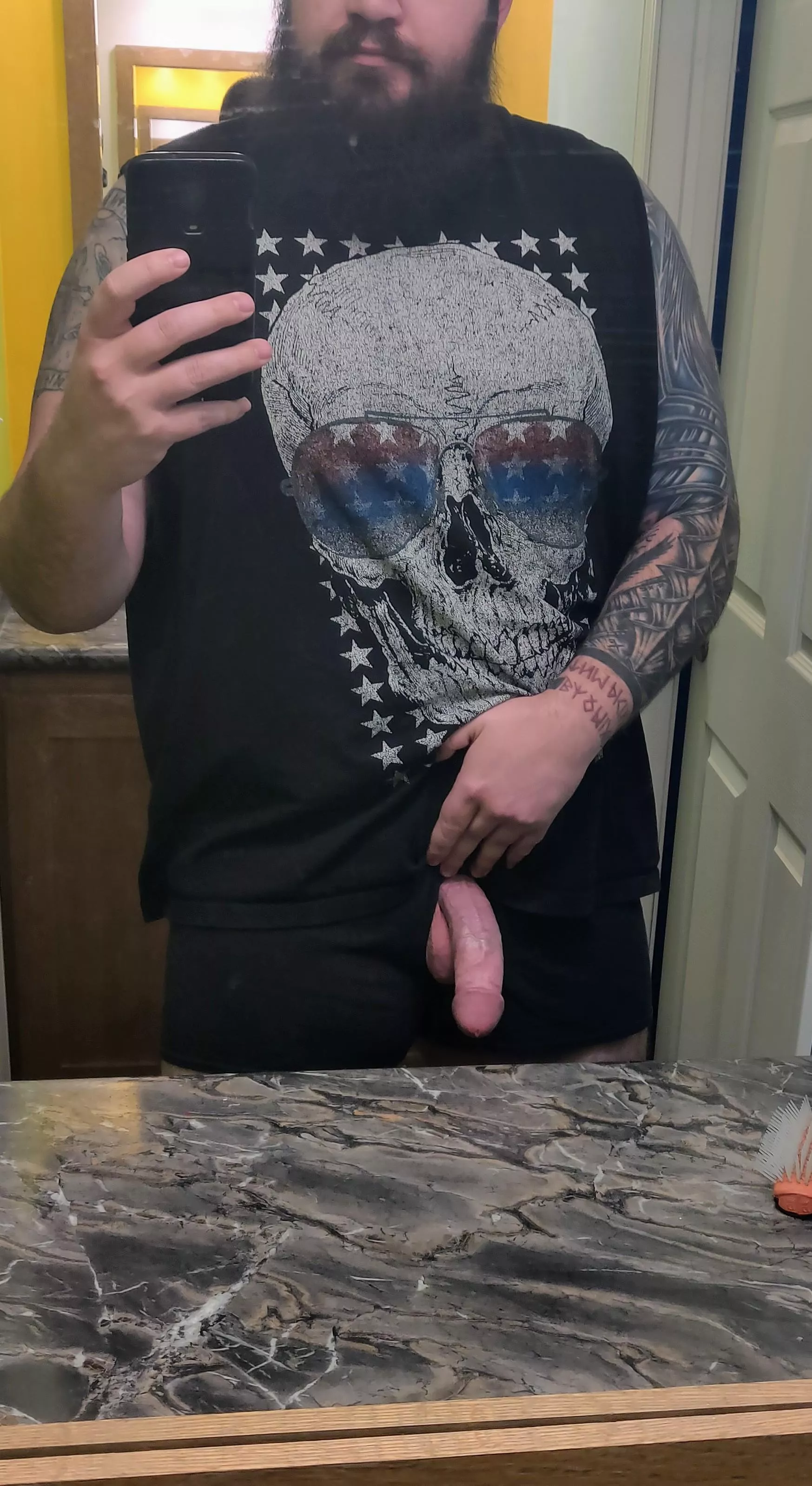 Any love for bearded tattooed chubby guys? Any love for bearded tattooed chubby guys?