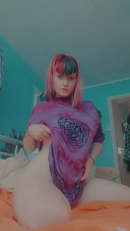Any room for an alt hippie in here? ππΈ