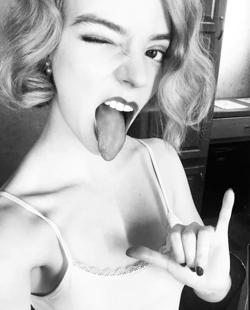 Anya Taylor Joy has a perfect face to cum to Anya Taylor Joy has a perfect face to cum to