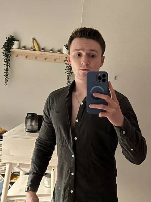 Anybody got an iron? Anybody got an iron?