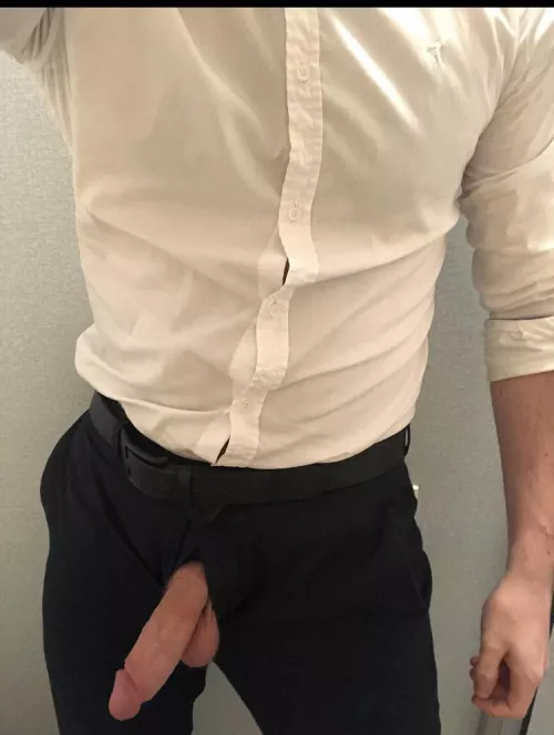 Anybody here a fan of risky photos taken in the office?? (M)