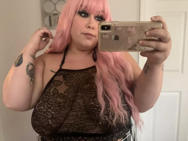 Anybody wanna play ? Message me Iโll be a good piggy
