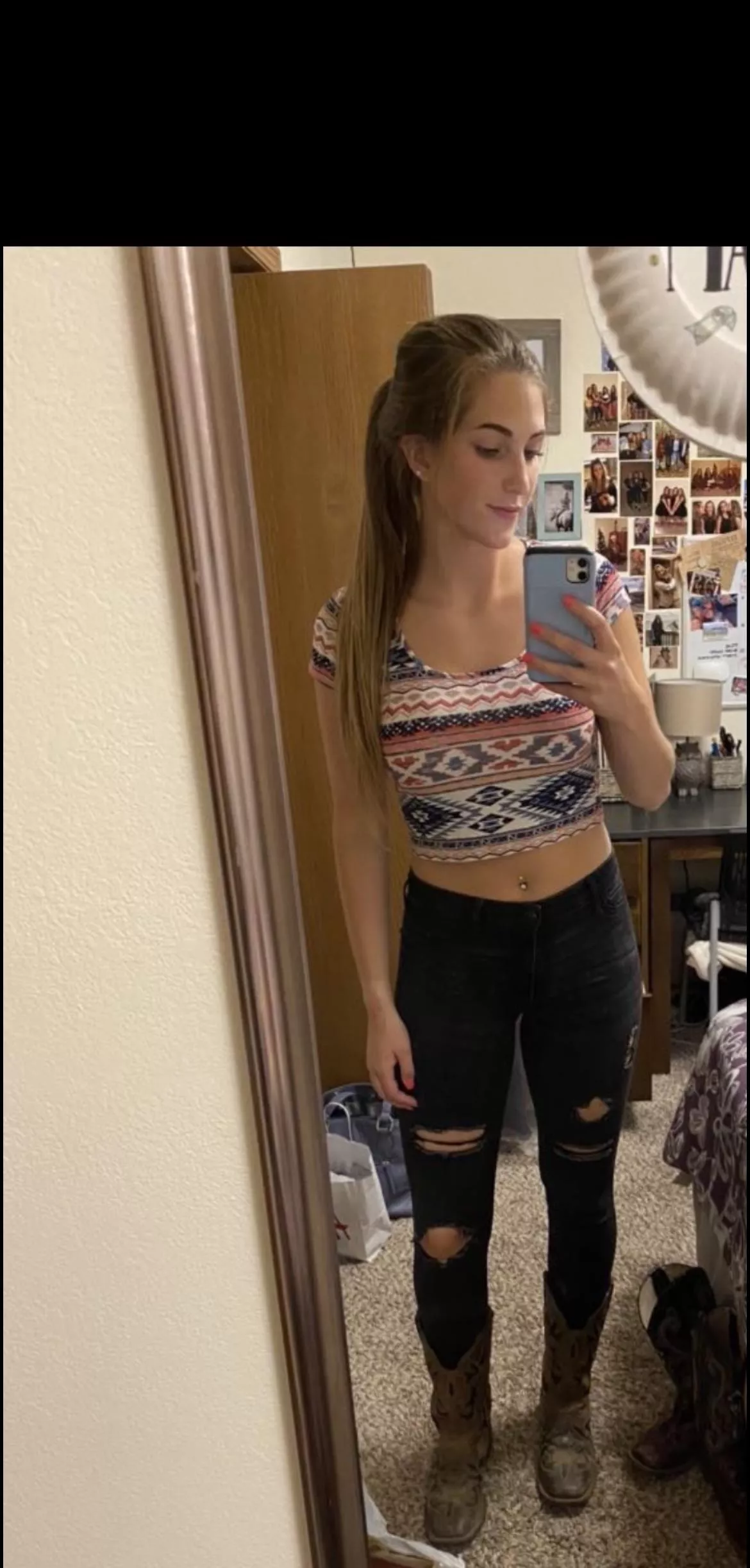 Anybody wanna undress her? Telegram @bigdtrader87 Anybody wanna undress her? Telegram @bigdtrader87