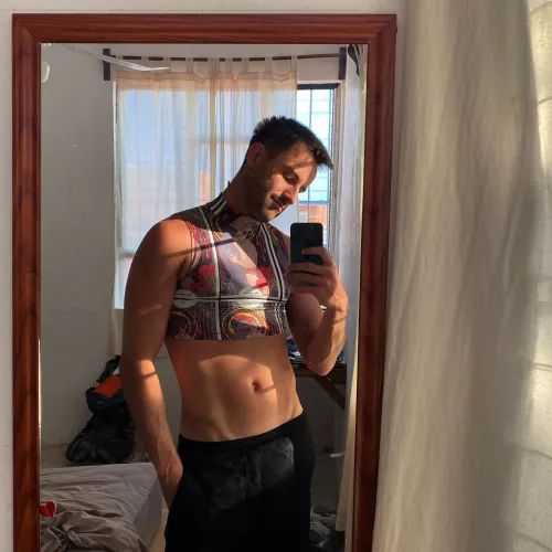 Anybody who needs a (crop) top? 😆