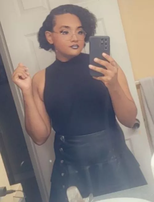 Anyone appreciate a chubbier femboy?