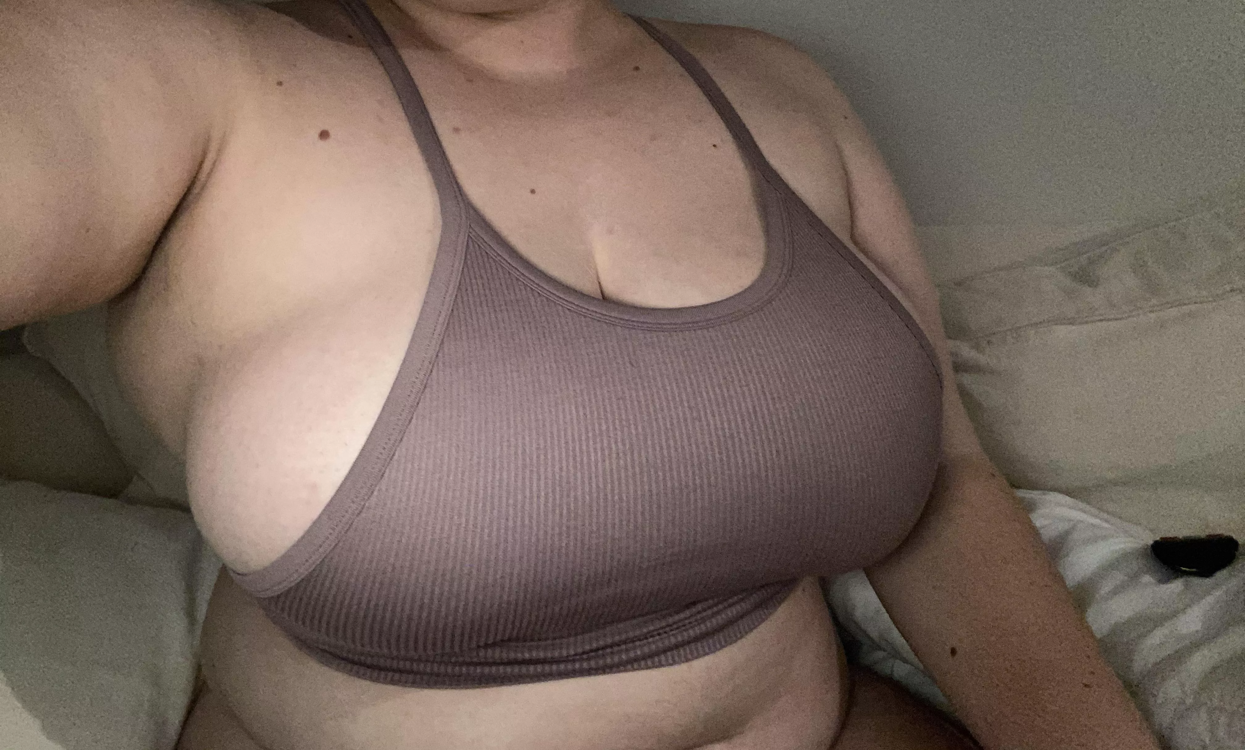 Anyone appreciate a good old fashioned selfie?👁 Anyone appreciate a good old fashioned selfie?👁