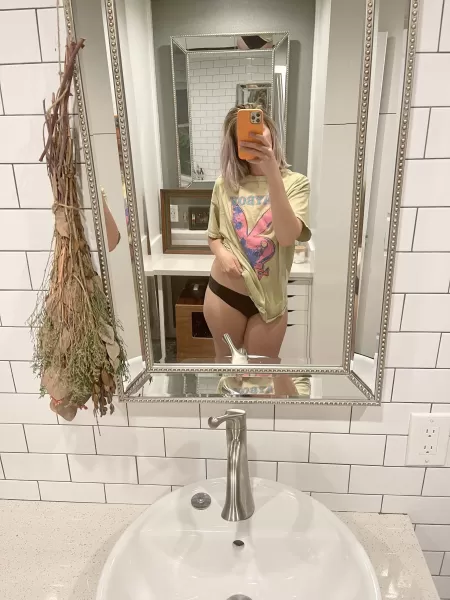 Anyone around for some fun this Sunday afternoon? 💐 Anyone around for some fun this Sunday afternoon? 💐