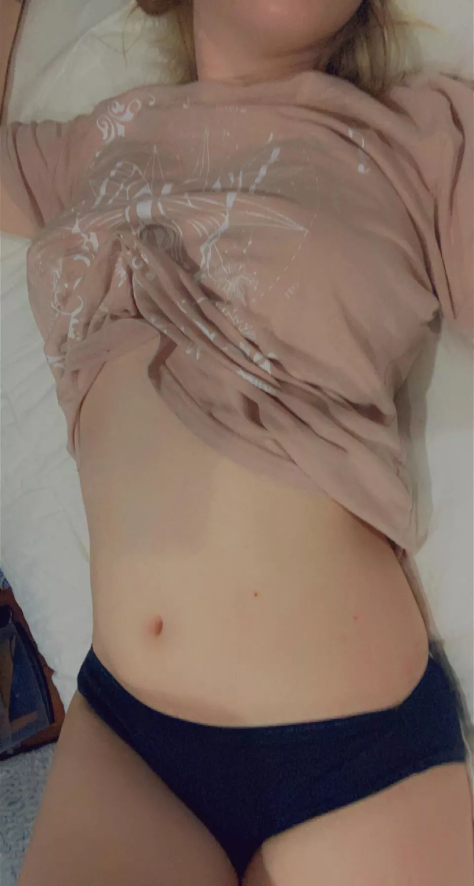 Anyone down for netflix and chill? (F)