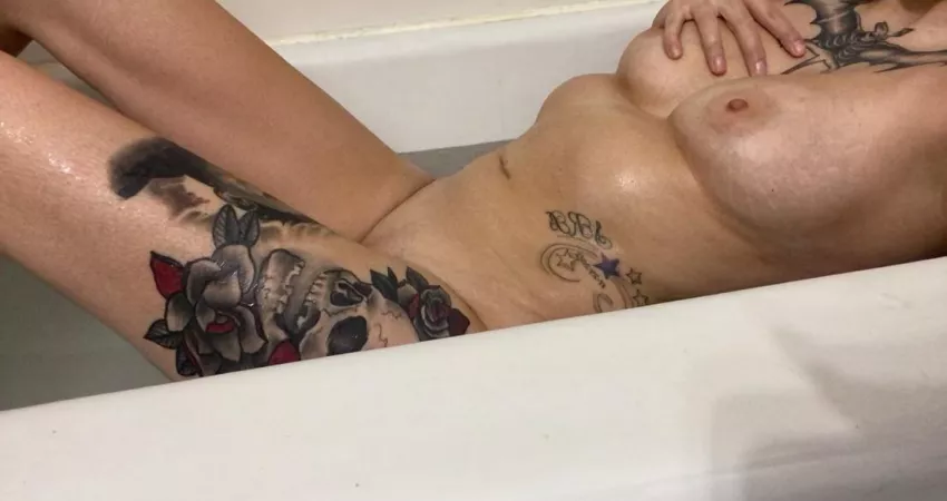 Anyone down for some fun? Check comments below Anyone down for some fun? Check comments below
