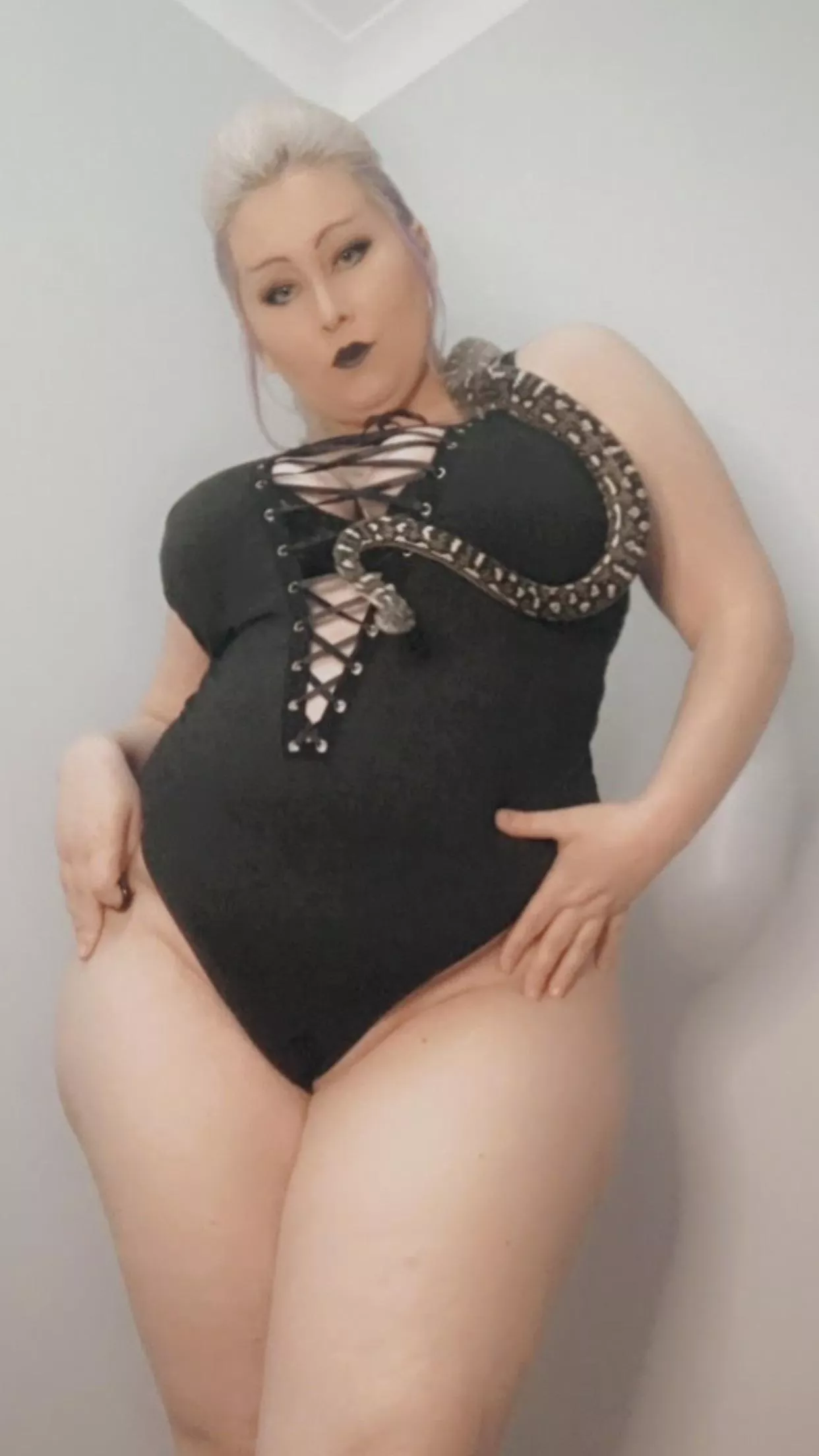 Anyone else a reptile lover? Anyone else a reptile lover?