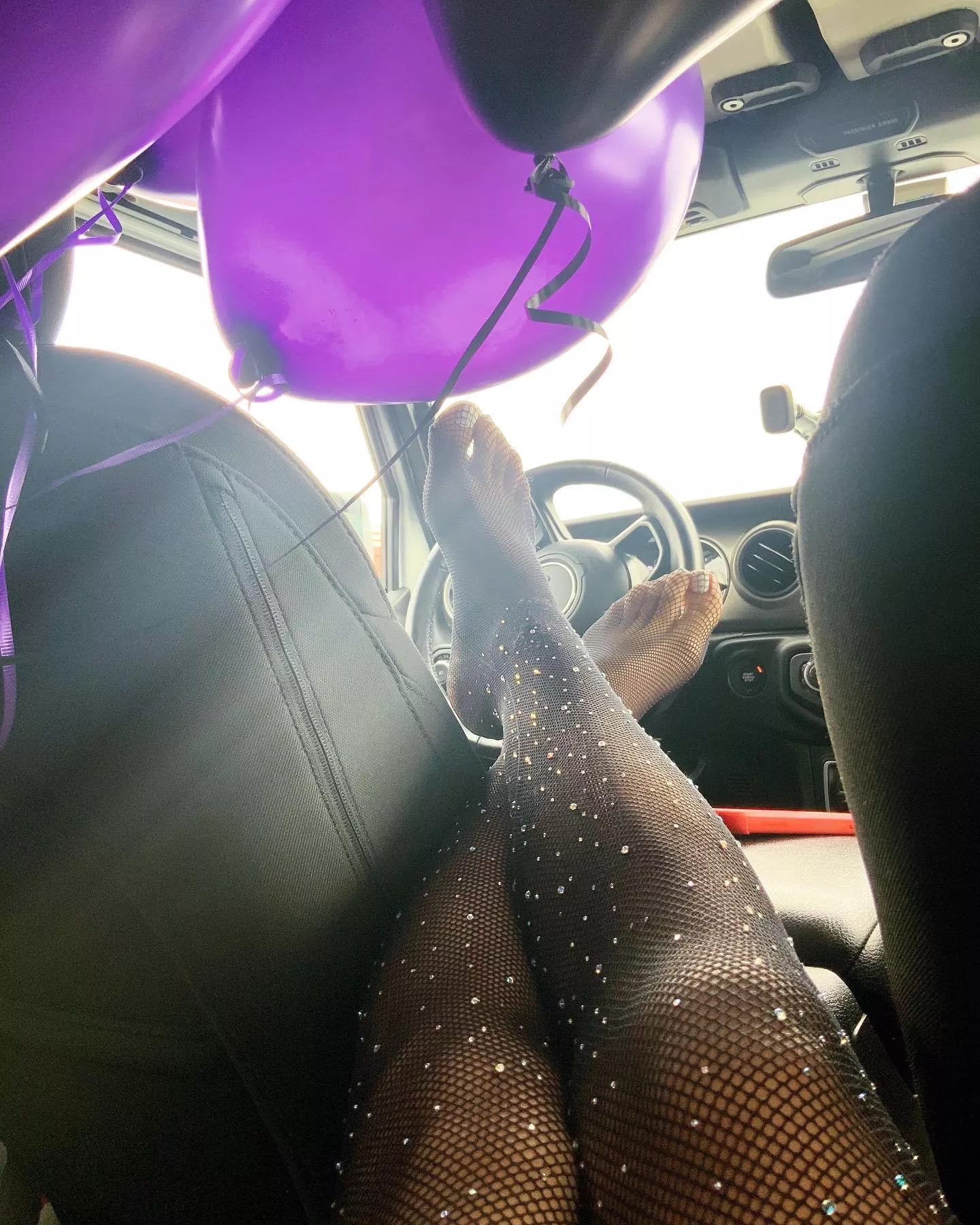 Anyone else celebrate a birthday today ? Happy feet ๐โจ Anyone else celebrate a birthday today ? Happy feet ๐โจ