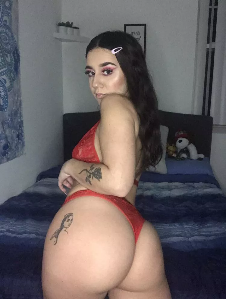 Anyone else horny this morning? 🥰 Anyone else horny this morning? 🥰