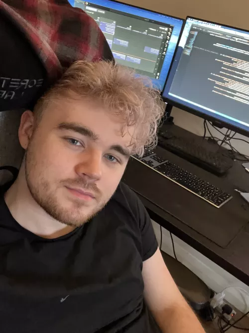 anyone else play their switch while working 😅