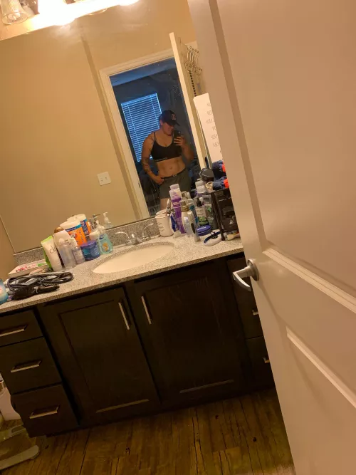 Anyone feel like cheering me up? Feeling pretty unwanted right now 🥺