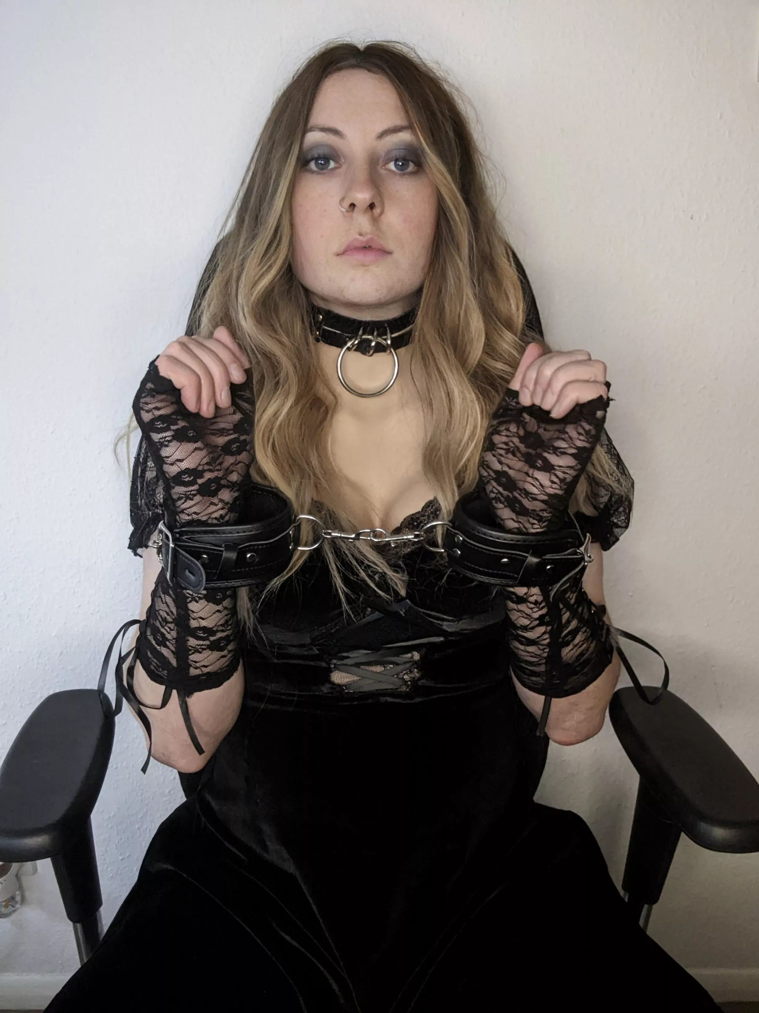 Anyone interested in a well behaved Gothic sub? Anyone interested in a well behaved Gothic sub?