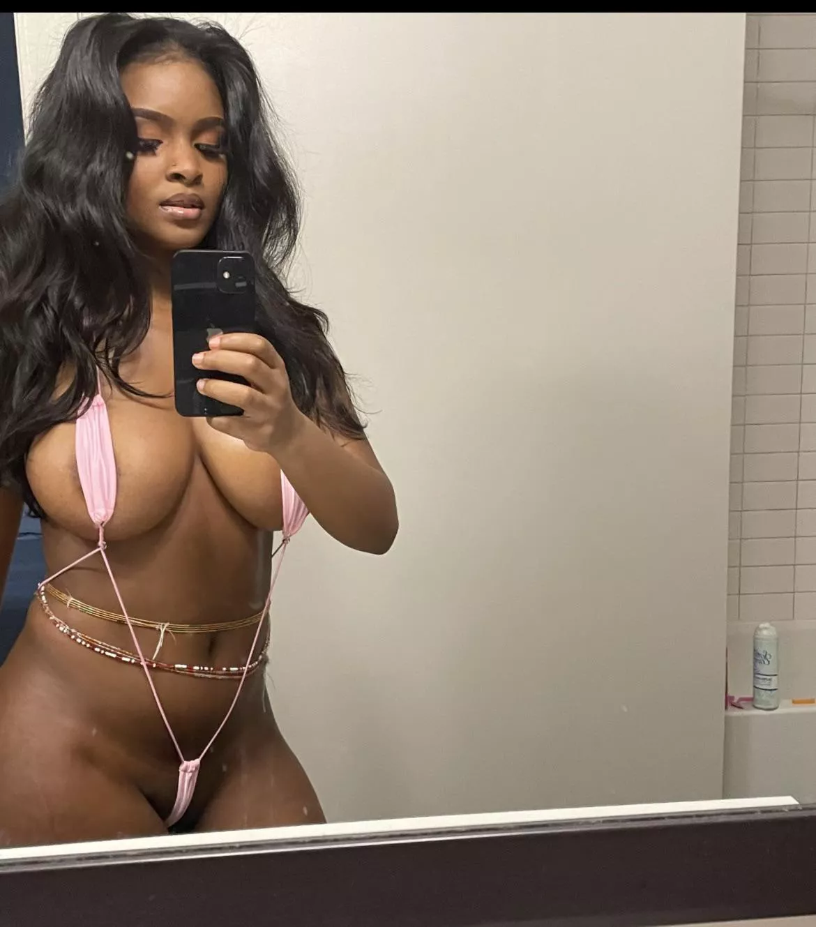 Anyone into all natural Ebonys ? 🥺👉🏾👈🏾