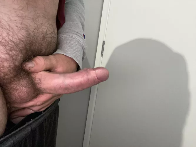 Anyone keen to exchange photos? DMs open π