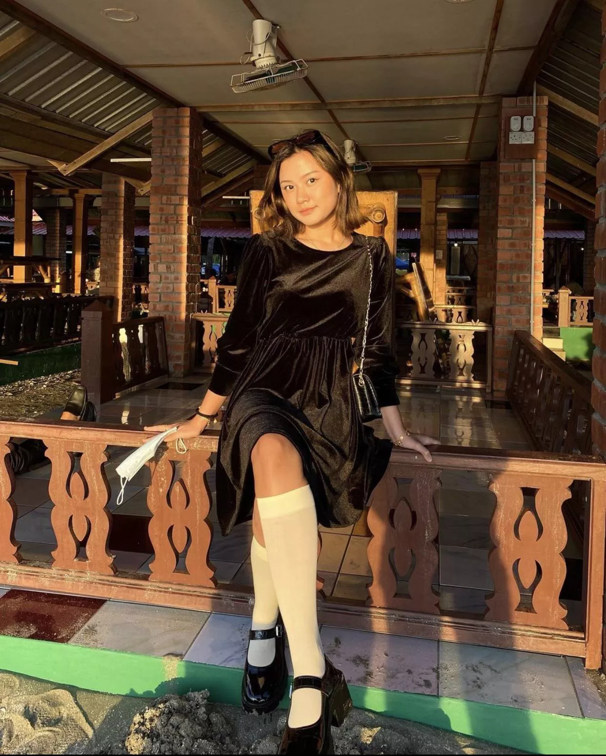 Anyone know her @? Anyone know her @?