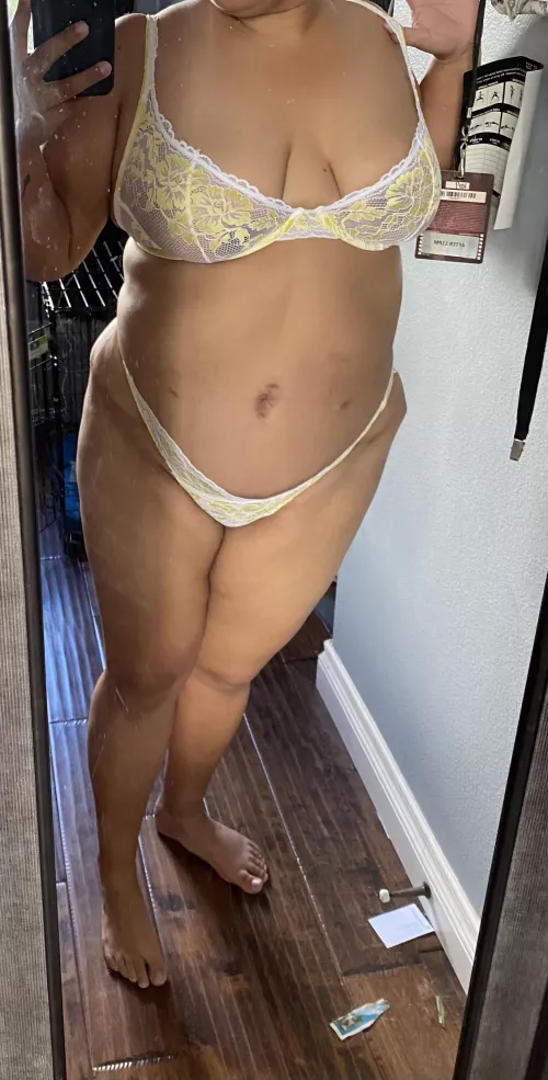 Anyone know how to photoshop? I want to see what I will look like once bimbofide ๐