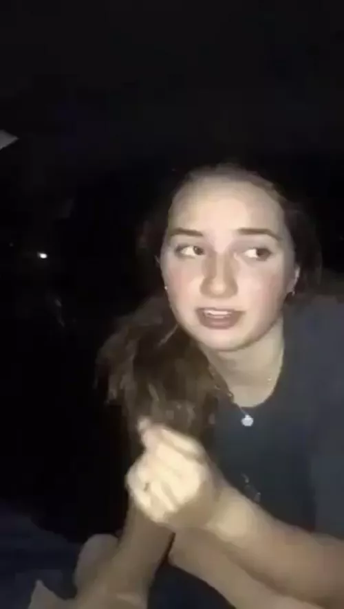 Anyone know this girl or have the full vid?