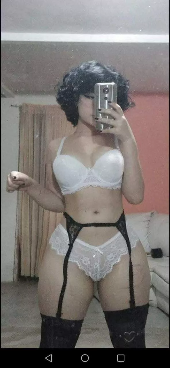 Anyone know who she is? Anyone know who she is?