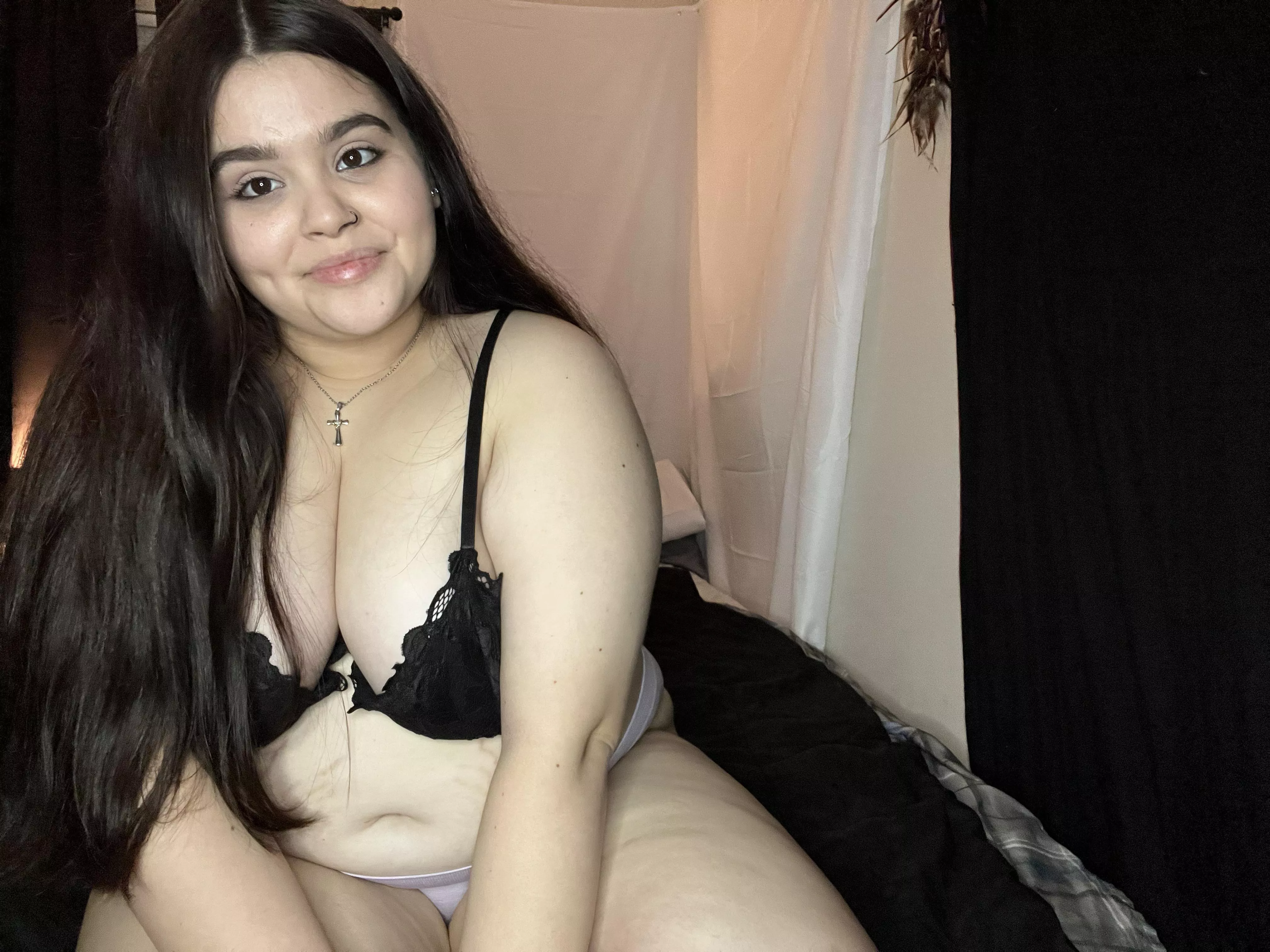 Anyone like chubby Latina girls? ðŸ˜œ nudes | Watch-porn.net