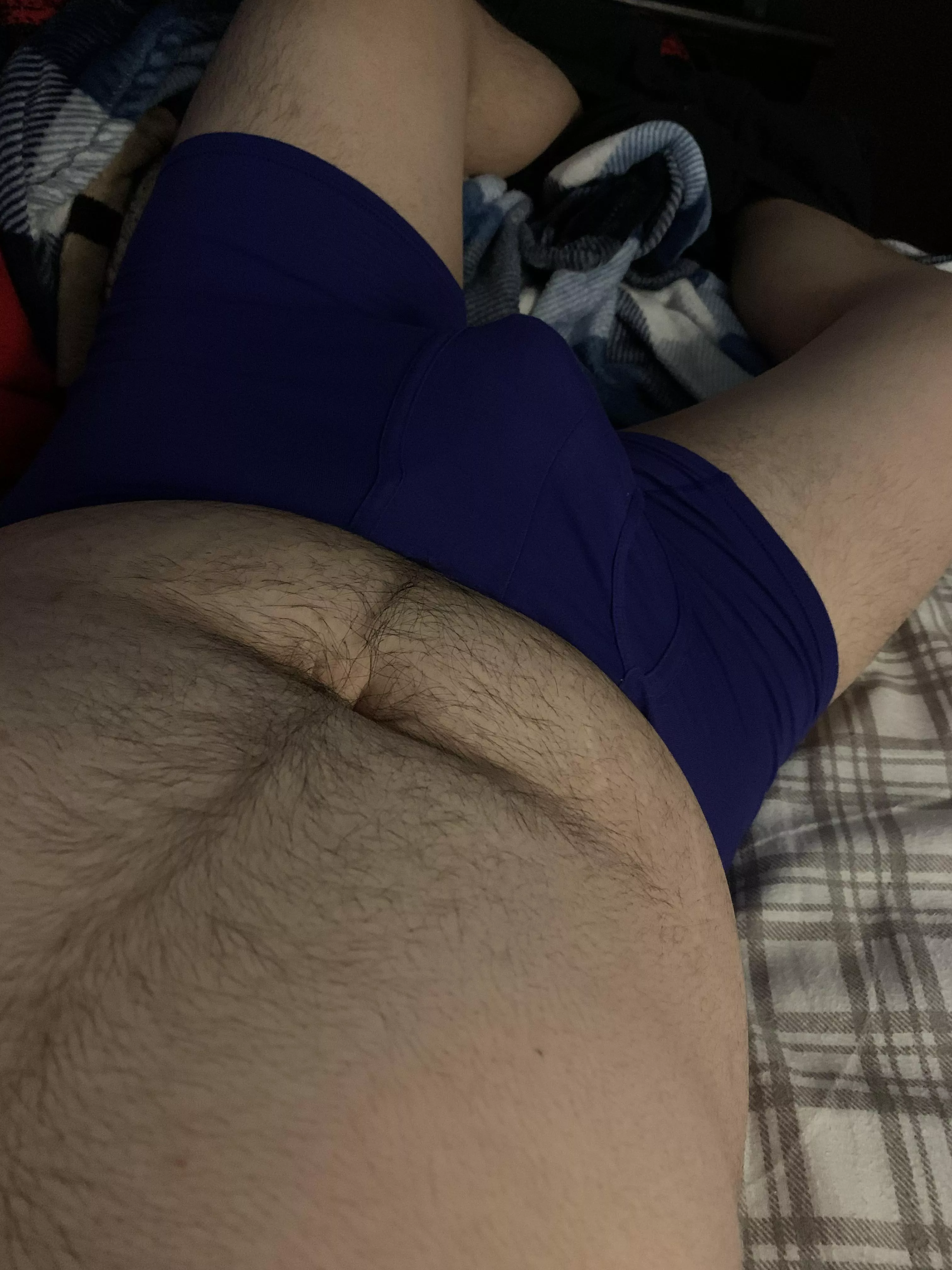 Anyone like rubbing only in underwear ? Hmu 🤙