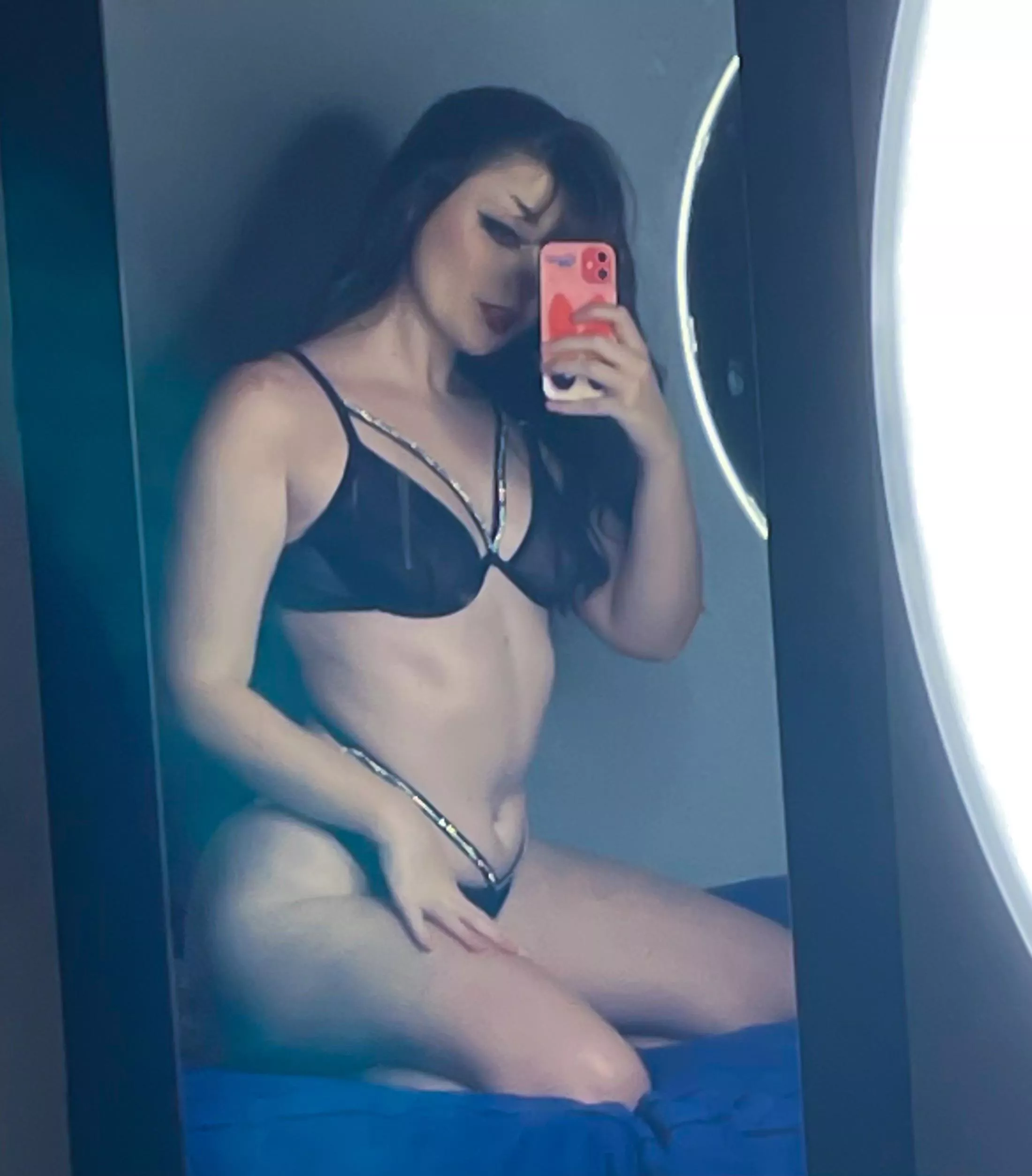 anyone need a goth gf?