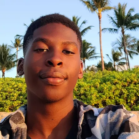 Anyone play overwatch or risk of rain 2? Ask for my psn 😊