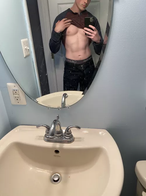 …anyone up early on thirst trap Thursday?