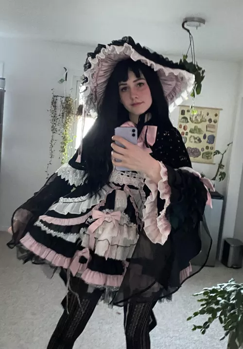 Anyone wanna cast spells with me? Anyone wanna cast spells with me?