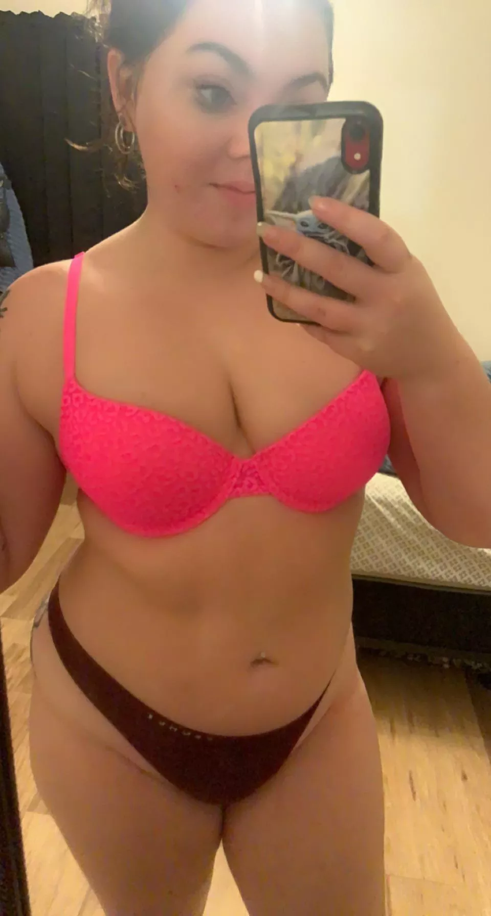 Anyone wanna chat?? Make some friends and what not??! Message me! Anyone wanna chat?? Make some friends and what not??! Message me!