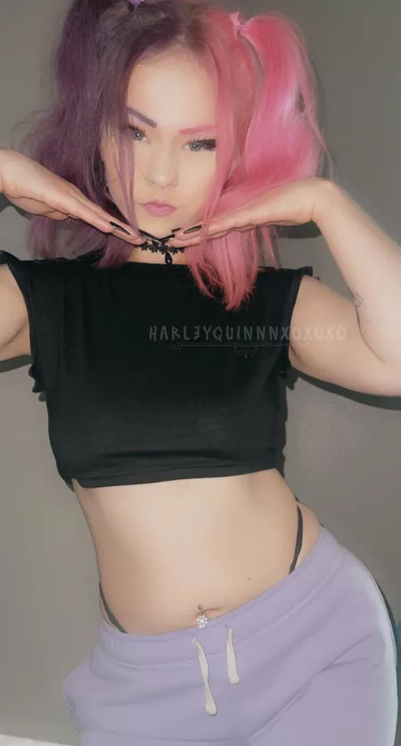 anyone wanna chat? 😇 or fuck 😈 anyone wanna chat? 😇 or fuck 😈