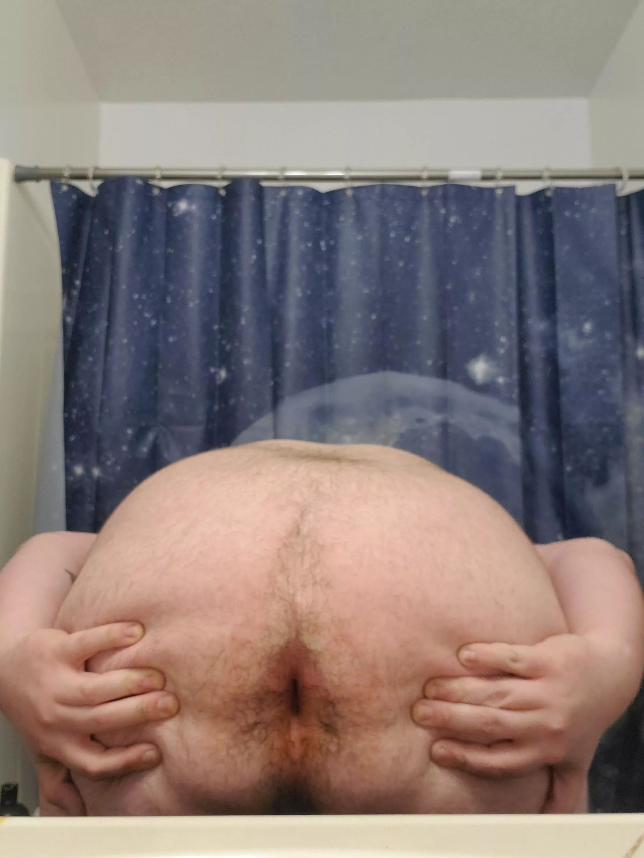 Anyone wanna come inside this virgin ass? Anyone wanna come inside this virgin ass?