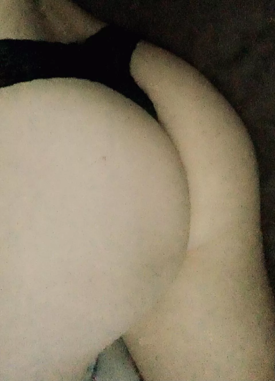 Anyone wanna come spoon me? ๐ Anyone wanna come spoon me? ๐