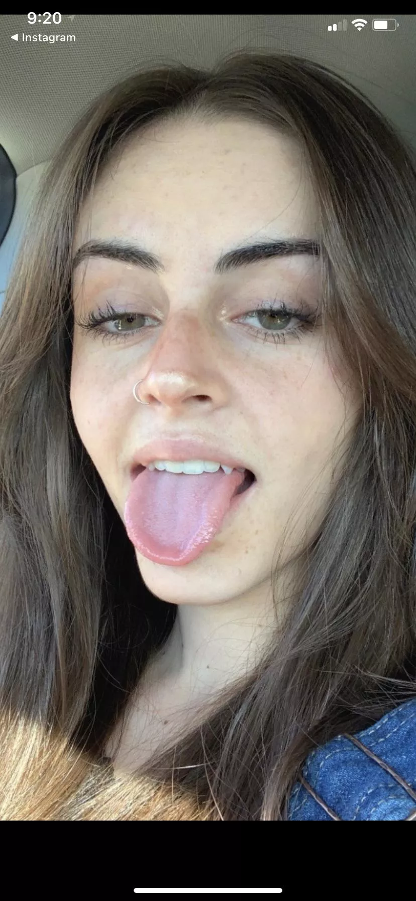 anyone wanna cum on this slut dm me anyone wanna cum on this slut dm me