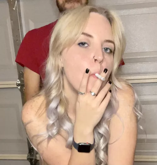 Anyone wanna guess what he’s doing back there 😈