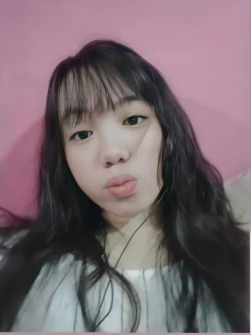Anyone wanna jerk to my half korean cousin? Dm me kik lisastightass69