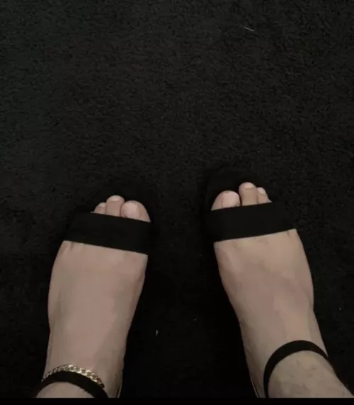 Anyone wanna take my heels off?
