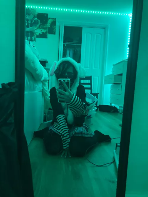 Anyone wanna talk? ;3