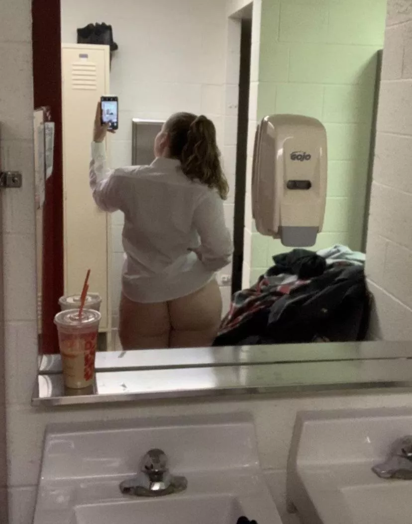 Anyone wanna trade? I love BBWs & Latinas 😍 hmu kik Justinkush17 Anyone wanna trade? I love BBWs & Latinas 😍 hmu kik Justinkush17