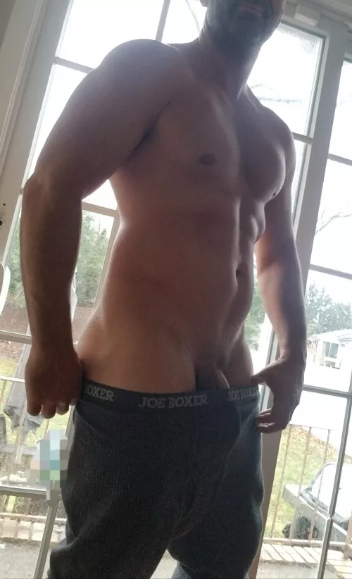 Anyone wanna warm me up 😈