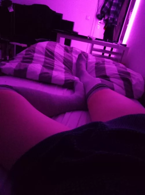 Anyone want a femboy-bf?