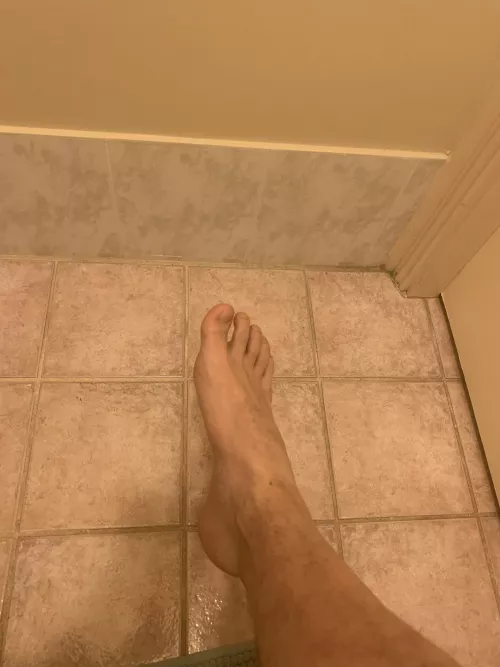Anyone want my toes in their mouth?