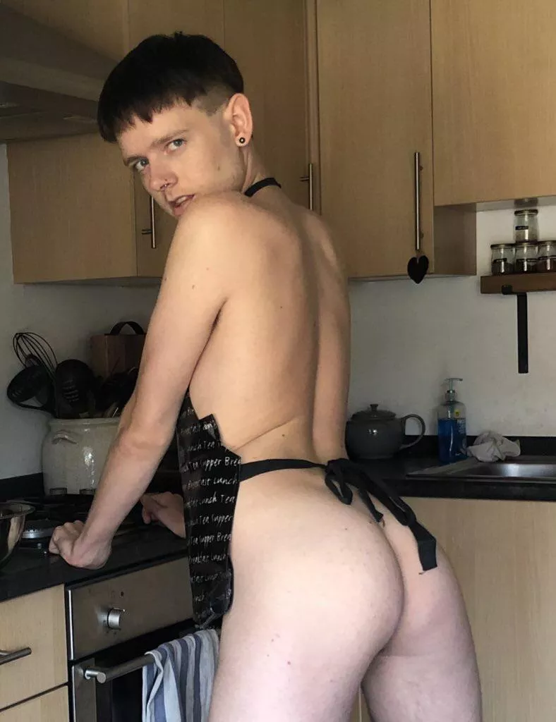 Anyone want to be my cooking partner? Anyone want to be my cooking partner?